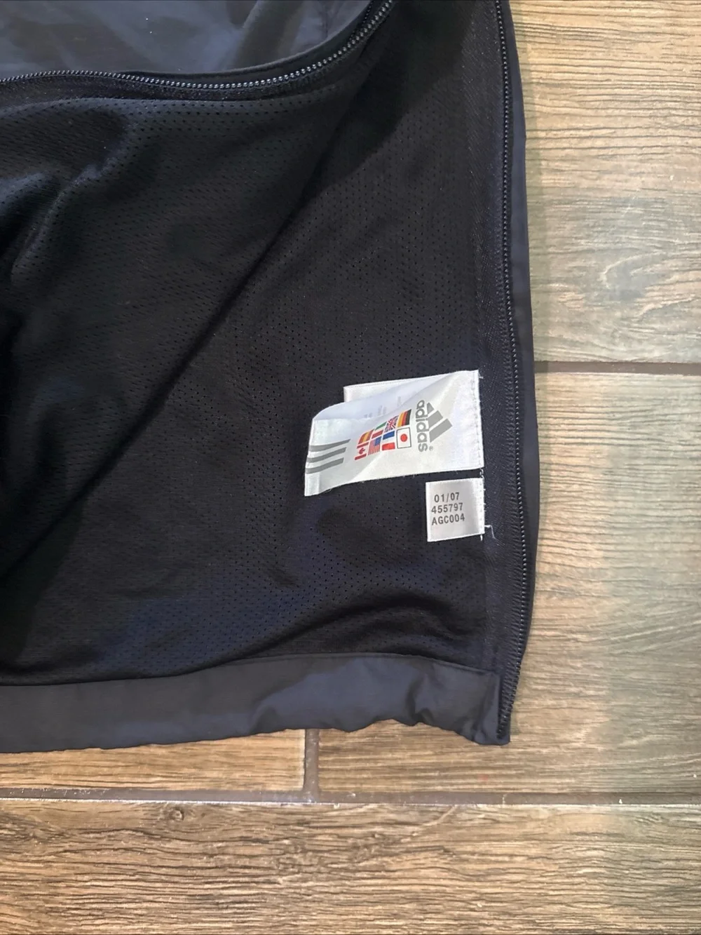 Y2K Adidas black windbreaker jacket with white stripes on back Size Small